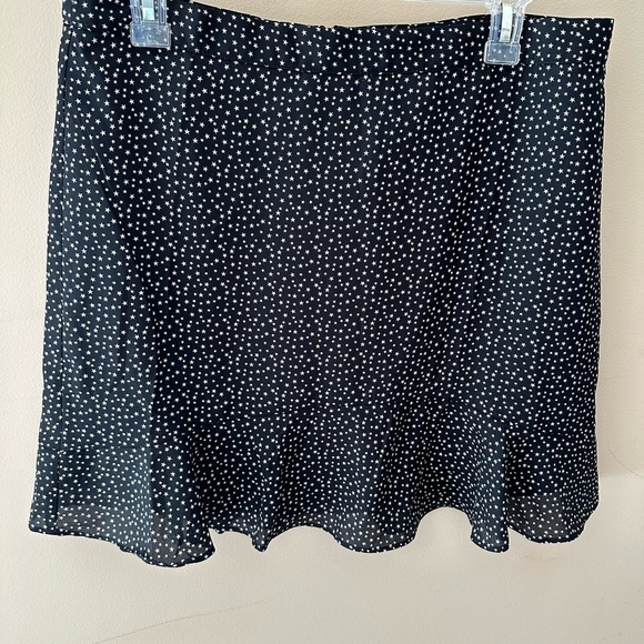 J Crew dainty black and white star pattern skirt NWT size 10 - Picture 1 of 6